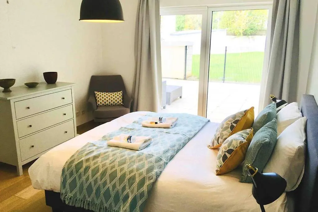 Apartment Large Family Retro Flat In City Center- Large Terrace & Garden View, Free Parking Luxembourg