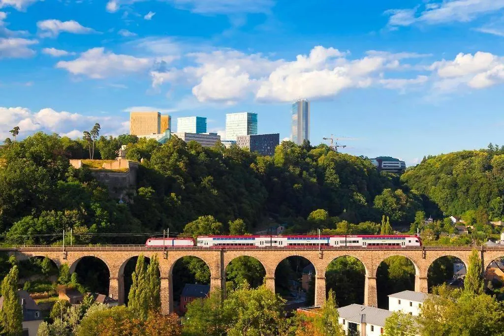 Apartment Large Family Retro Flat In City Center- Large Terrace & Garden View, Free Parking Luxembourg Luxembourg