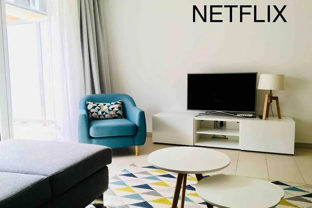 Large Family Retro Flat In City Center- Large Terrace & Garden View, Free Parking Luxembourg 0*,